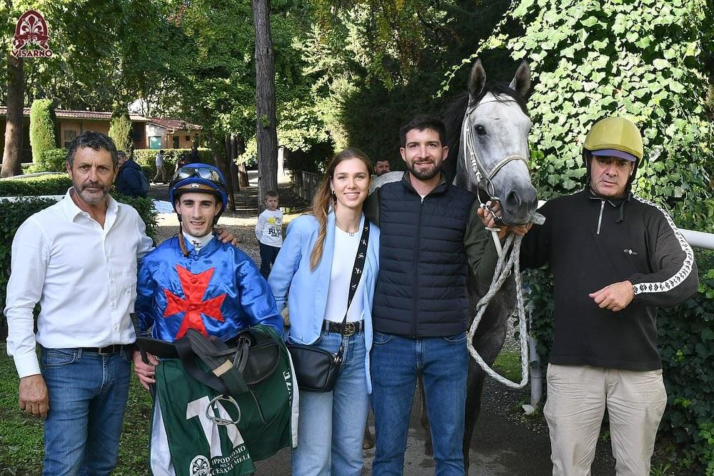 Corse in ippodromo: Leon da Clodia e Cecilia da Clodia hanno vinto a Firenze