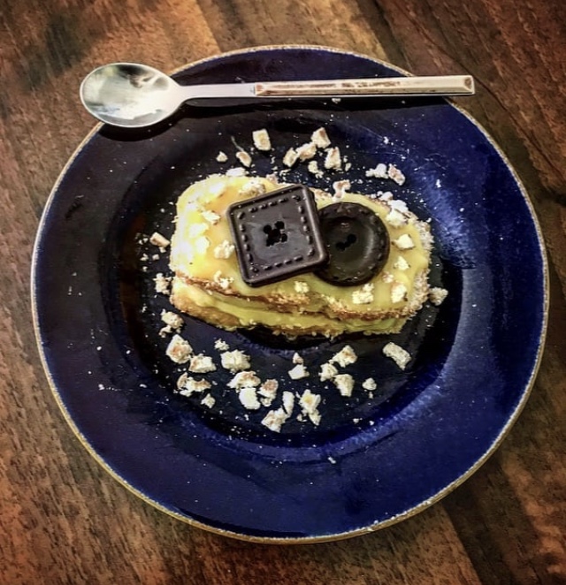 Pane, amore e chiacchiere di Palio: zeppola con pan di spagna, crema e cioccolato